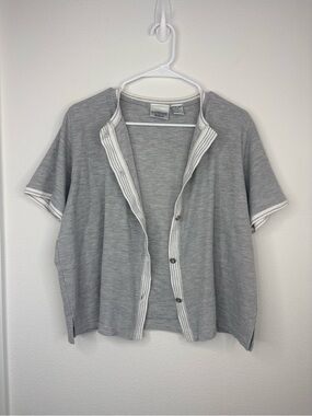 Katherine Bishop Grey & White Buttoned Short-Sleeved Cardigan